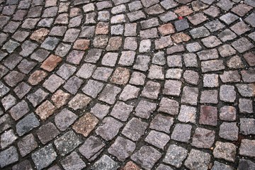 Weg aus Pflastersteinen