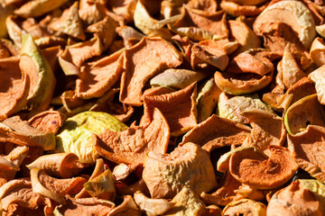 Dried apples