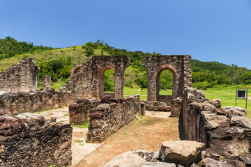 Fototapeta na wymiar landscape with ruins and ancient city in rio de janeiro, brazil