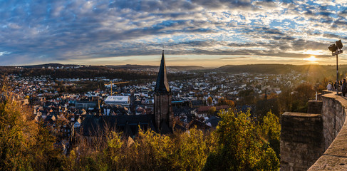 Marburg am Abend als Panorama