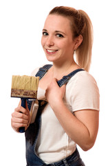 Junge Frau mit Pinsel