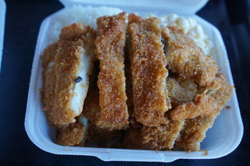 chicken katsu rice plate with macaroni salad