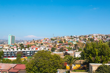 Obraz premium Panoramic view on the historic city of Valparaiso, Chile