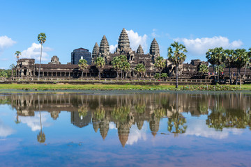Fototapeta premium water reflection of Angkor Wat in Cambodia