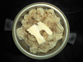  dumplings with spices and butter