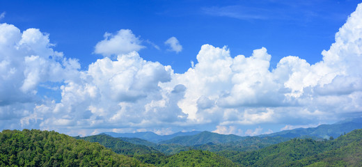 Fototapeta na wymiar Panoramic mountains and clouds