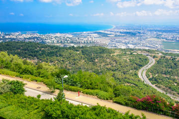 Fototapeta na wymiar View of the bay of Haifa