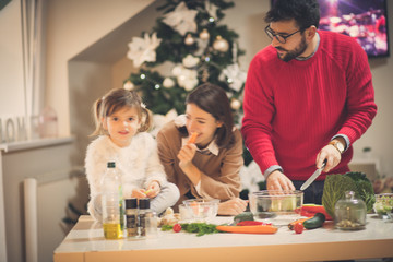 I'm a good girl, I like to help my parents.