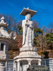 Obraz premium Beautiful Buddhism Statue in Bongeunsa Temple
