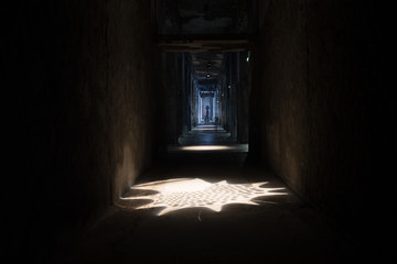 lumi&egrave;re dans le tunel