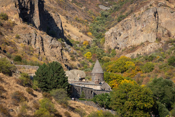 Fototapeta na wymiar Monastère de Geghard, Arménie