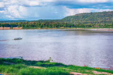 Obraz na płótnie Canvas Mekong River view