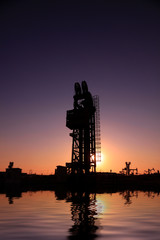 Tower type pumping unit under the setting sun