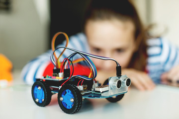 Robotic car toy