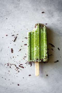 Matcha and  mint chocolate chip popsicles