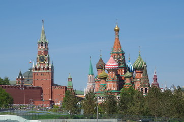 Spring view of the Cathedral of the Intercession on the Moat (St. Basil's Cathedral) and the towers of the Moscow Kremlin, Moscow, Russia