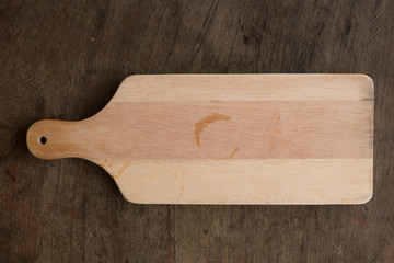 Wood cutting board DIY to tray for served an ice cream in coffee shop