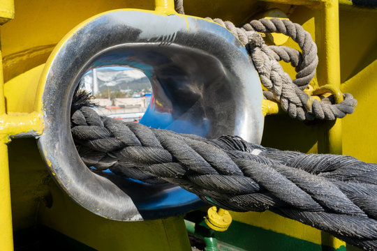 On the ship. Berthing. Mooring ropes. Tug. Navigation. Tow rope. Towing operations. Hawse. Moored vessel. 