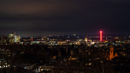 Obraz premium city ​​of Bonn in germany at night