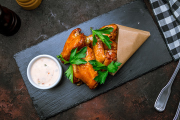 Chicken wings in sweet chili sauce