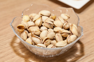 Pistacchi with the shell in bowl
