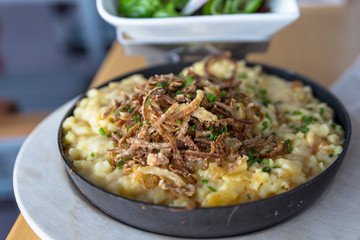 kasespatzle (k&auml;sesp&auml;tzle) austria food