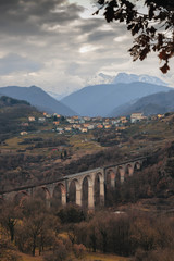 Ponte lungo