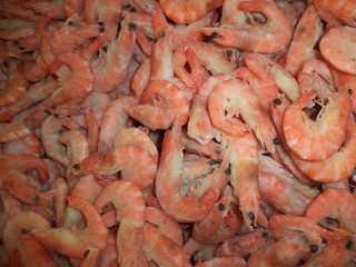  bunch of fresh-frozen shrimp.