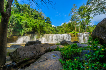 Fototapeta na wymiar Beautiful waterfall in natural 