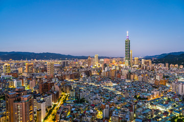 Naklejka premium Beautiful architecture building taipei city