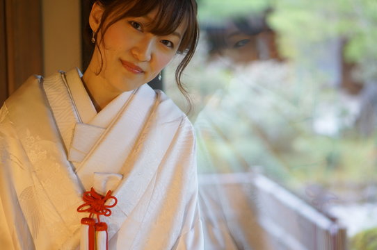 1,122 件の最適な 白無垢 画像、ストック写真、ベクター  Adobe Stock