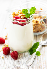 Yogurt with fresh berries