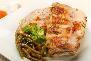 Roasted spare ribs