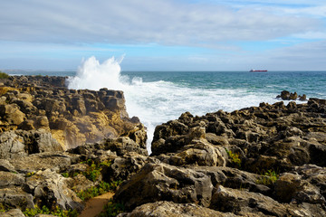 Urlaubsort Cascais mit seiner spektakulären Küste am Atlantik in der Nähe von Lissabon, Portugal