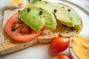 Vegetarian avocato toast