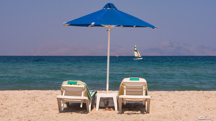 Parasol sur la plage de Kos Lifestyle