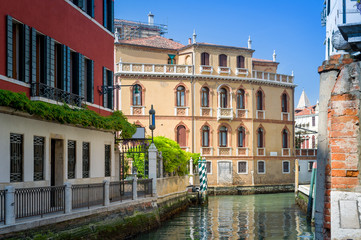 Fototapeta na wymiar Beautiful channel streets of Venice