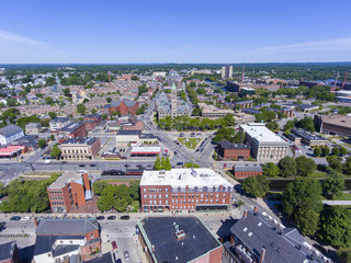 Obraz premium Lowell City Hall and downtown aerial view in downtown Lowell, Massachusetts, USA.