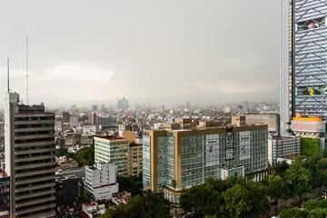 Ausblick von oben auf das IMSS Krankenhaus in Mexiko Stadt