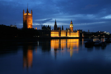 Naklejka premium Parliament and the Thames