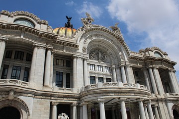Fototapeta na wymiar Palacio de Bellas Artes 