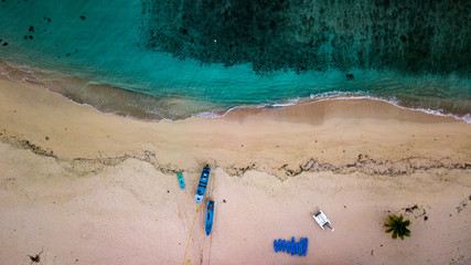 Fototapeta na wymiar Fiji Island Beauty by drone