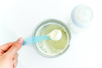 Baby powder milk formula in a can