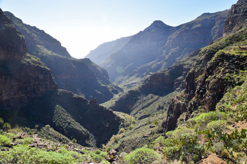 La Gomera: hinking from Alajeró to Imada, througth the Canyopn de Guarimiar and up to the Cabezo de las Vetilas