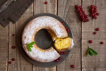 Cake with fresh fruit and mint