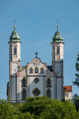 Fototapeta na wymiar Kreuzkirche auf dem Kalvarienberg Bad Tölz
