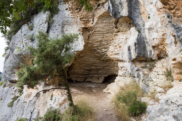 Finalese, Grotta della Pollera (Liguria)
