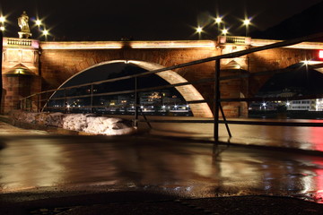 Karl-Theodor-Brücke Heidelberg bei Nacht und Überschwemmung