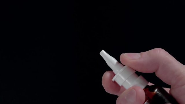 Nasal spray splashes