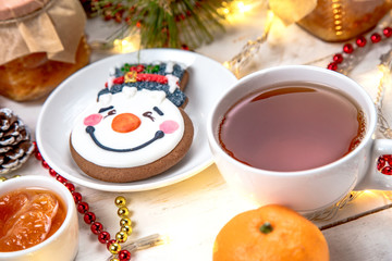 tea with tangerine jam and cookies